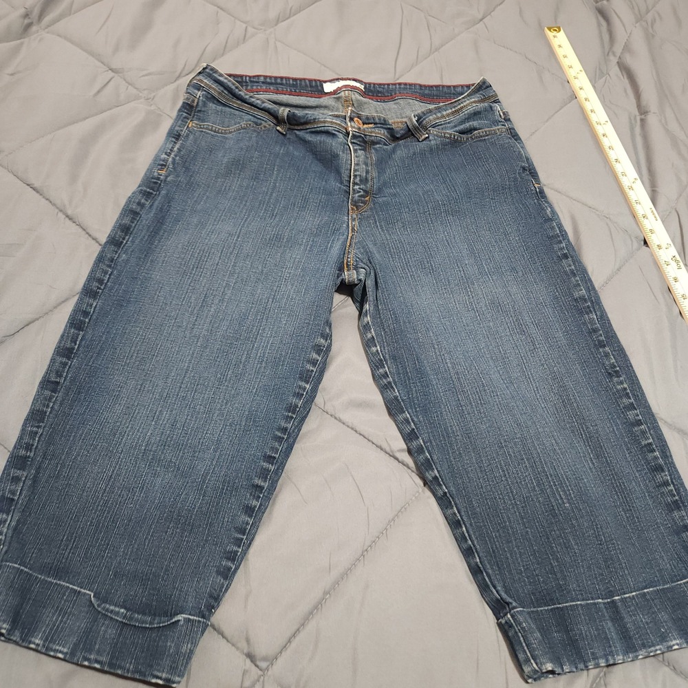 Levi's 512 Jeans Women's 18W Plus Crop Capri Perfectly Shaping Denim